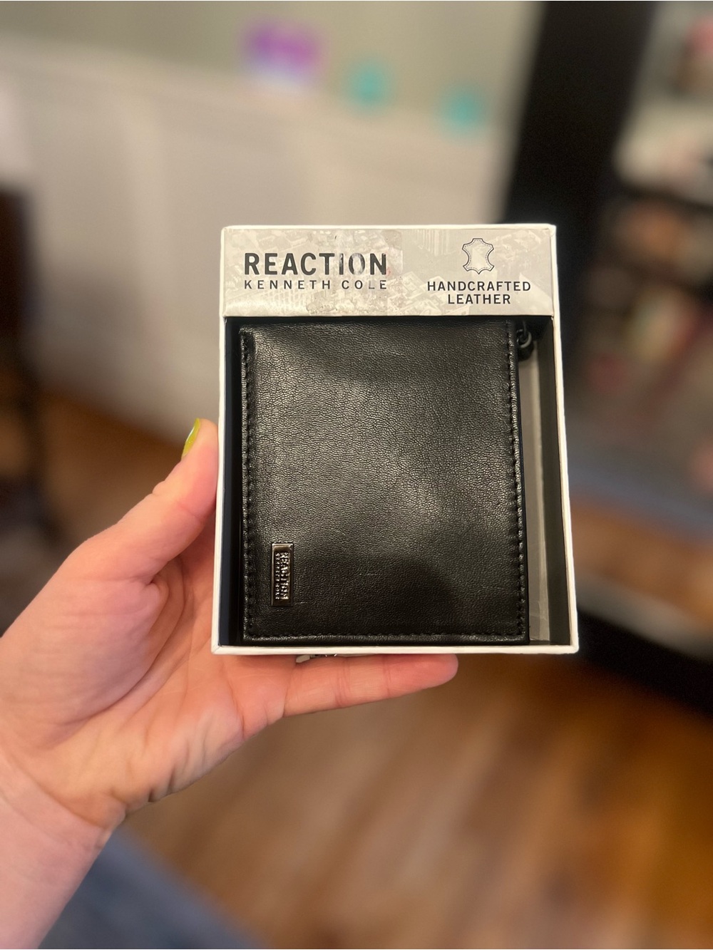 Kenneth Cole Reaction Black Leather Bi-Fold Card Holder